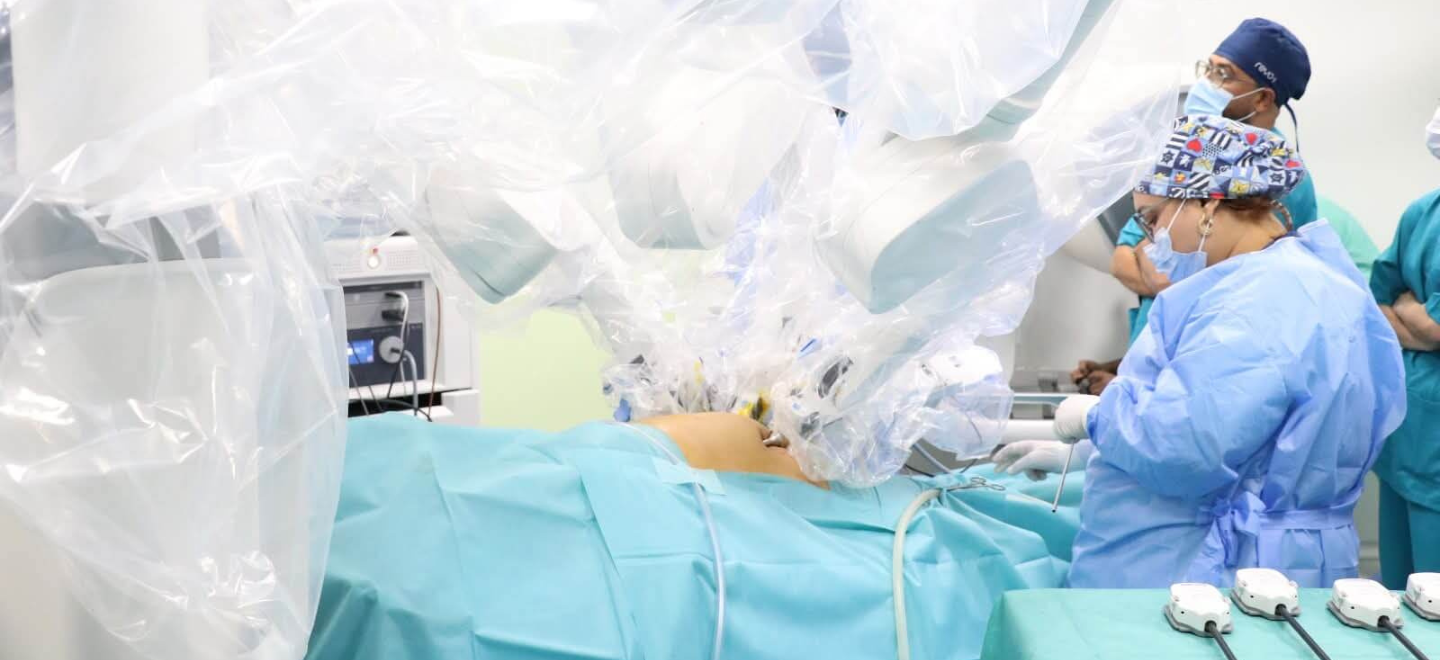 operation chirurgicale robotisee tunisie